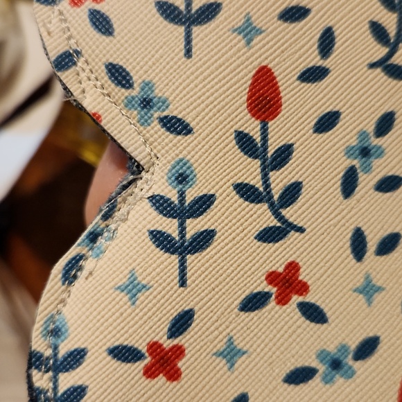 $1 Homemade Heart Coin Purse - Picture 8 of 8